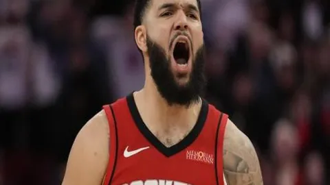 尤文四球横扫卡利亚里，强势晋级意大利杯复赛